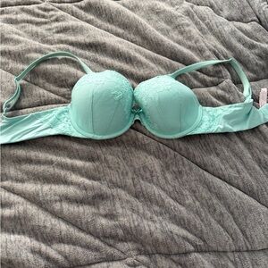 Victoria's Secret Mint Lace Bra